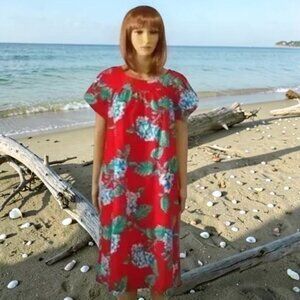 Vintage Hilo Hattie's Hawaiian Muumuu Dress 1960's Red Floral Medium Made in USA